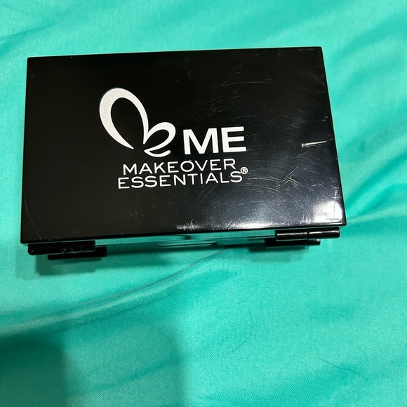 ME Makeover Essentials Diary - Picture 2 of 2